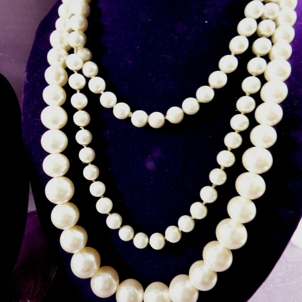 Retro Lot of 4 Pearl Faux glass Beads hand knotted & graduated necklaces - Picture 7 of 8